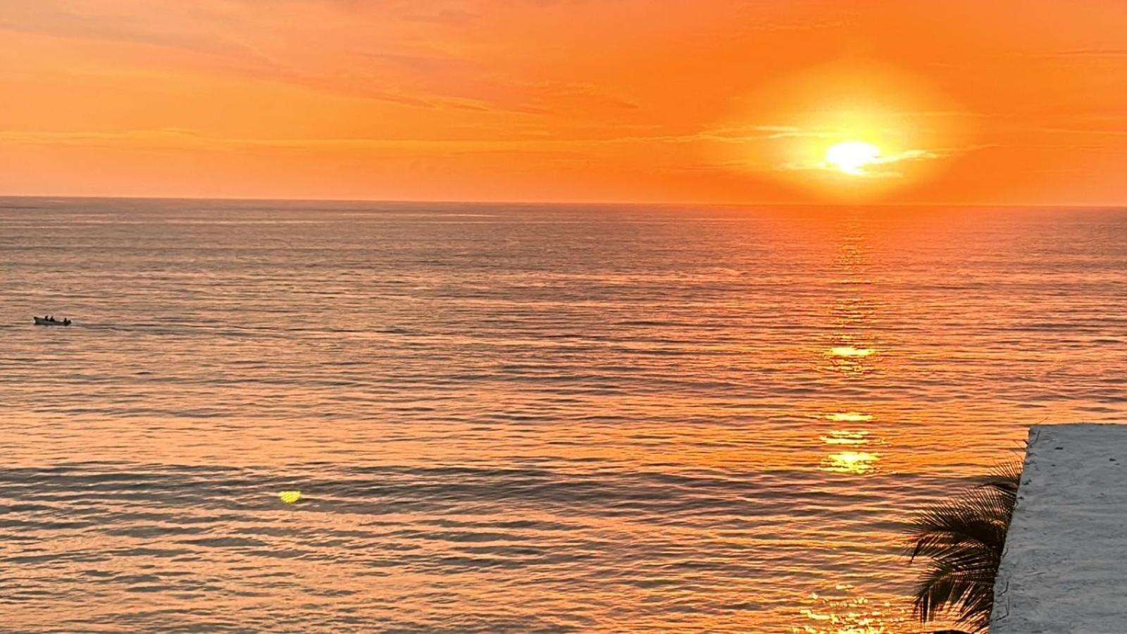 Yellow House 6 Minutos De Playa Barra de Navidad Εξωτερικό φωτογραφία